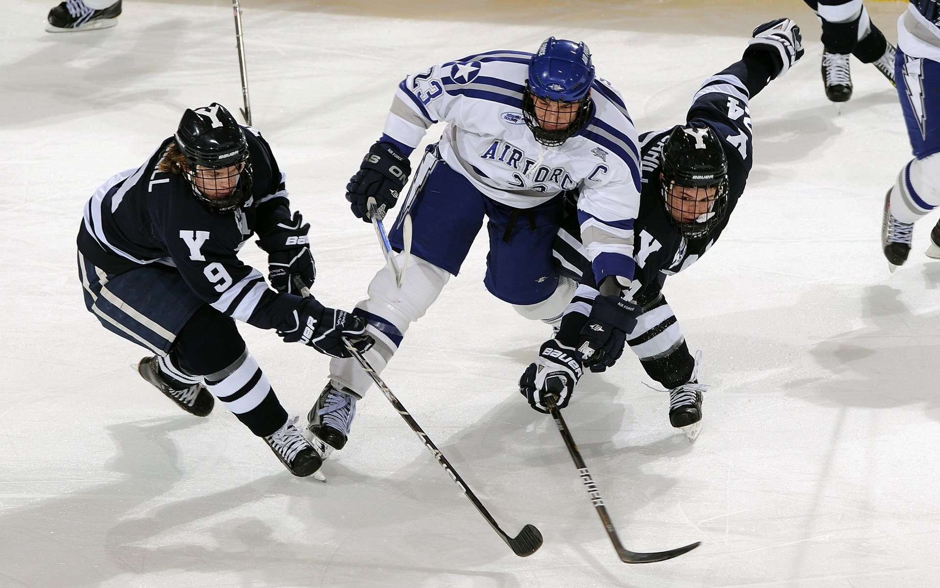 法甲激烈竞争，精彩进球、关键扑救成赛事亮点，法甲比赛规则